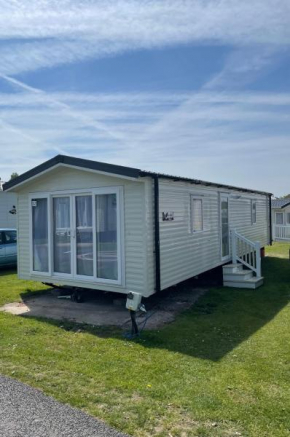 Static caravan J2, The fairway holiday park